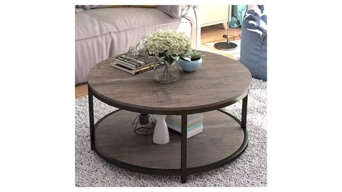 How to decorate a living room coffee table