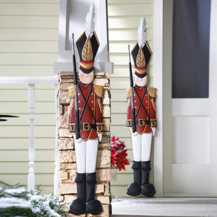 How to make toy soldier outdoor decoration big