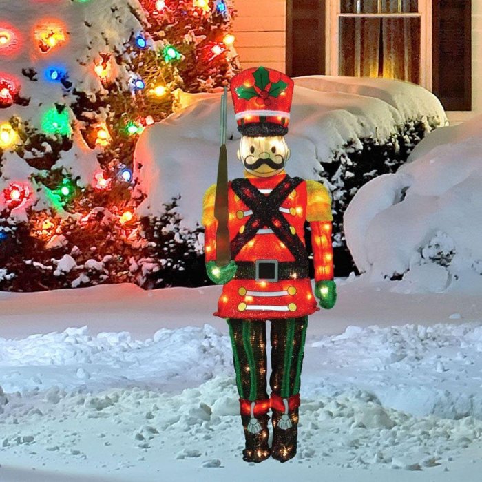 How to make toy soldier outdoor decoration big