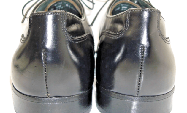 On cloud men's dress shoes