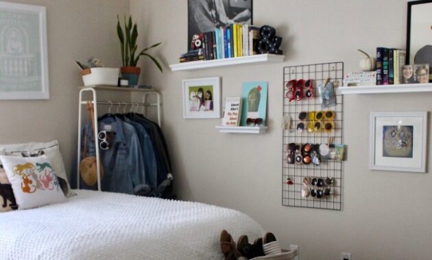 How to Decorate a Small Bedroom